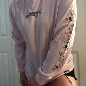 💕💚 BROKEN PROMISES long sleeve tee